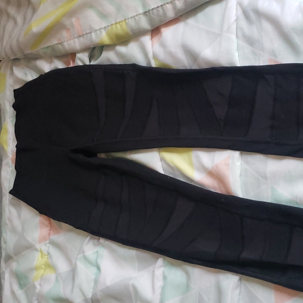 Lululemon black leggings